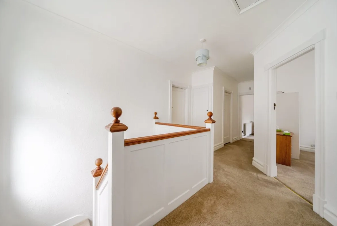 Upstairs landing, 4 bed detached house Orpington BR6